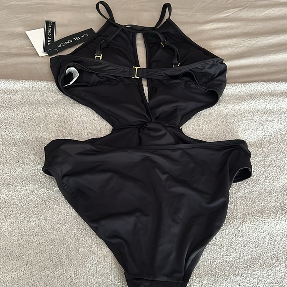 Bathing suit - Picture 5 of 5